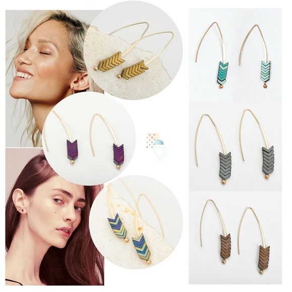 'Chevron Road' Natural Hematite Arrow Gold Earring - Picture 2 of 8